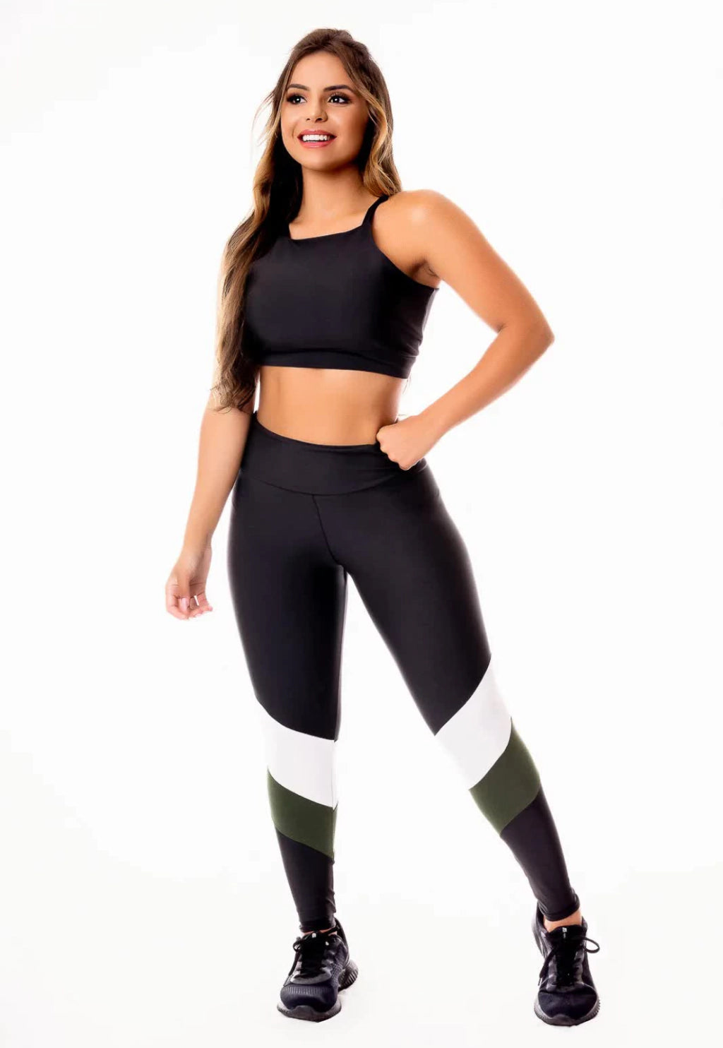 O Conjunto Color Blocking Militar