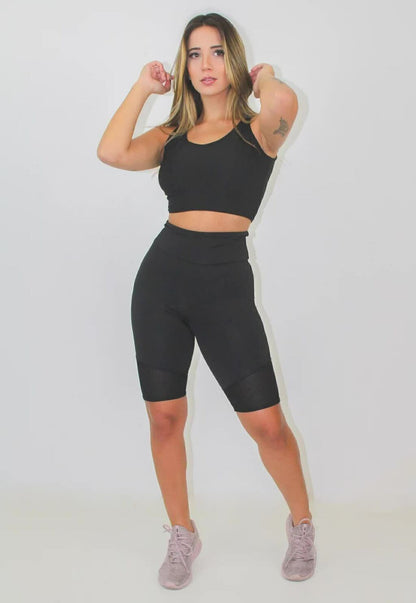 Conjunto Preto Liso - Top e Short Biker com Tela em "V" na Barra