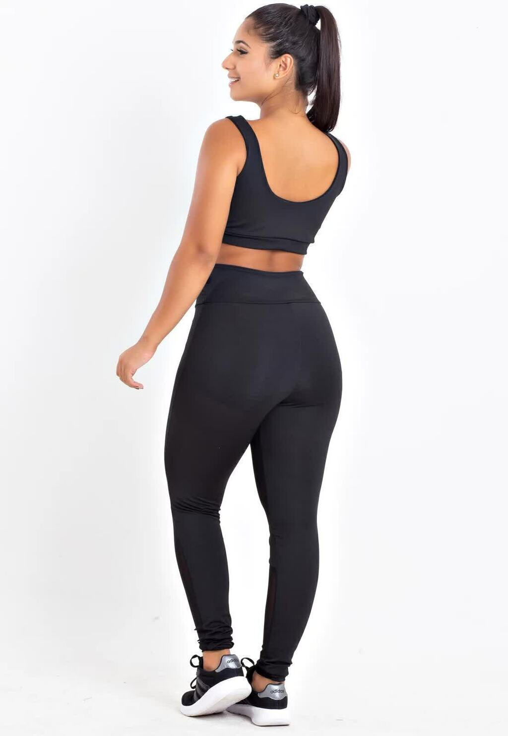 Conjunto Essencial All Black: Legging Zero Transparência e Top Básico